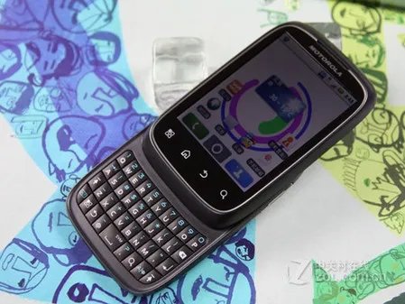 娇小智能机 Android摩托罗拉XT300到货