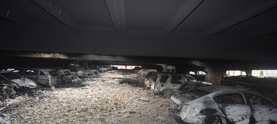 英立体停车场发生火灾造成怎样的损失？