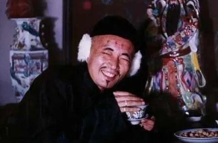 刘震云的单位和什么作品讲述了小公务员