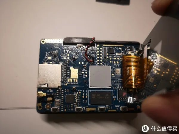 小蚁行车记录仪复活记（简单拆解+换电池）