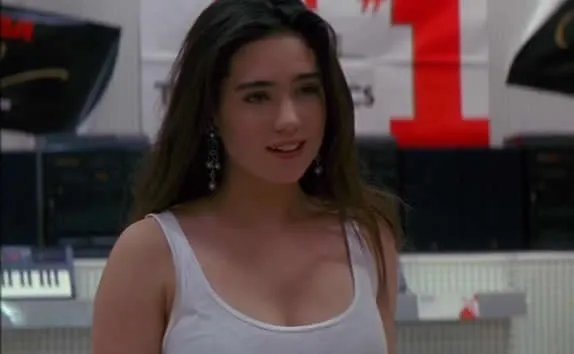 詹妮弗康纳利大尺度剧照:她滚过的床单比你洗过的都多