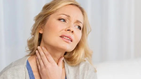 喉咙呼吸有声音是怎么回事