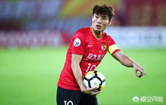 恒大38岁老将郑智送出世界级妙传，就连央视解说也被征服感叹！你怎么看？