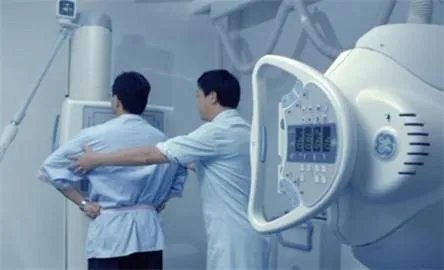 湖南一中学在出现肺结核病例后拒绝家长放假请求，导致发生群发性肺结核，你怎么看？