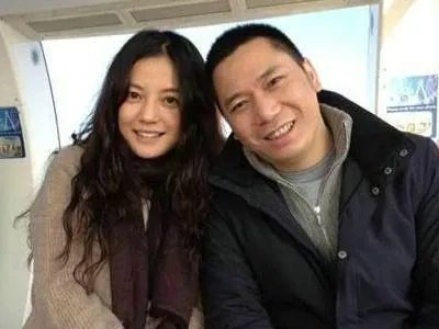 赵薇老公黄有龙为什么能在30多岁身价几十亿？