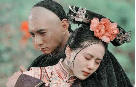 若曦和四爷很好的,为什么最后他们分了呢?