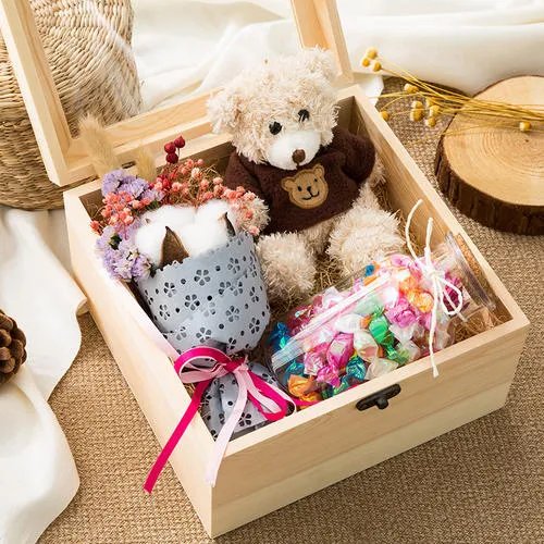 女生生日礼物送什么好 女生生日送什么花合适