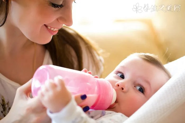 小孩子打嗝怎么办