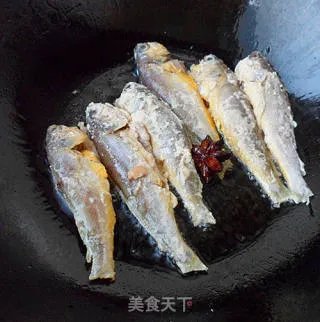 红烧小黄鱼