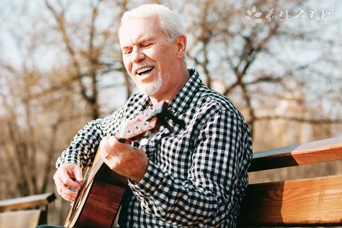 健安喜(GNC)育亨宾451的主要功效是什么？