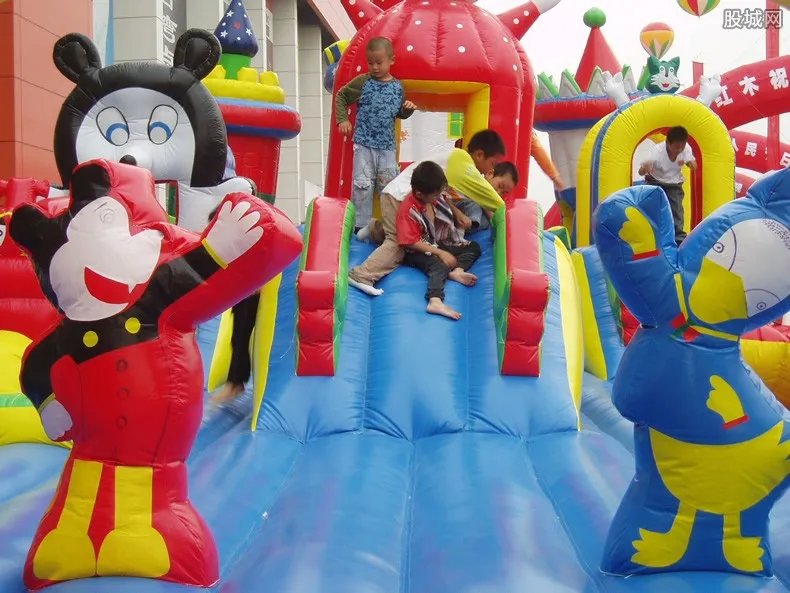 上海迪士尼乐园闭园 具体的原因是什么？