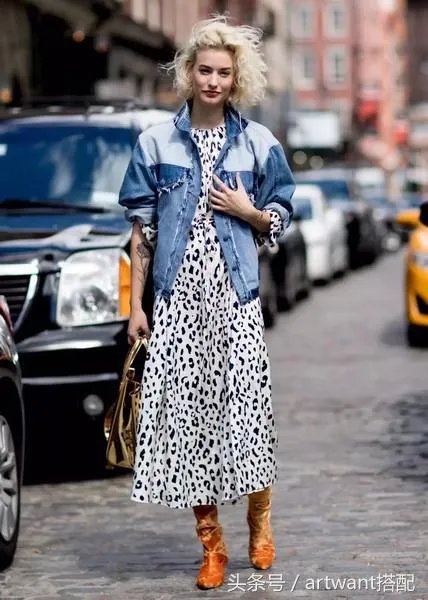 今年秋季比较流行什么样的外套呢？