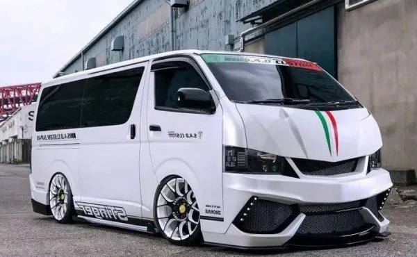 丰田HIACE怎么样？值得买吗？