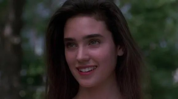 詹妮弗康纳利大尺度剧照:她滚过的床单比你洗过的都多