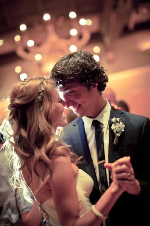 结婚专用歌曲推荐 农村结婚吹喇叭专用歌曲大全