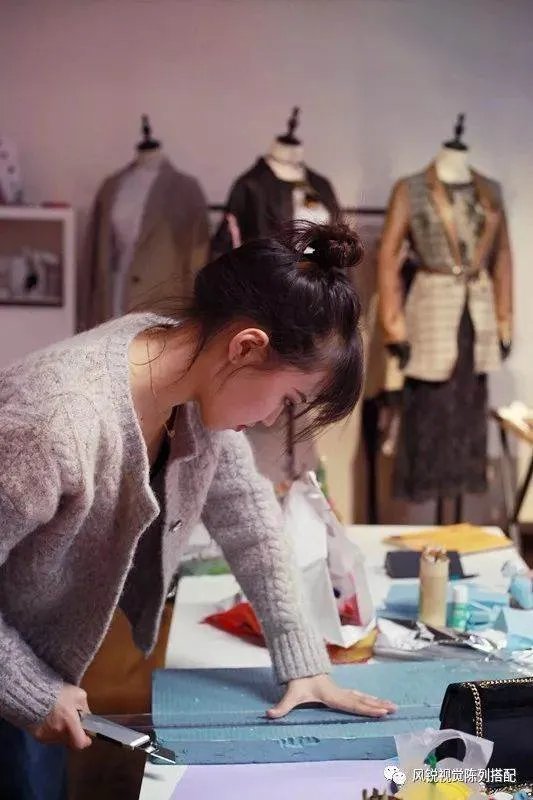 谁能告诉我，，，杭州哪里可以学习服装店铺陈列？