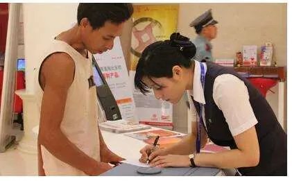 罗志祥妈妈发声怒斥周杨青,称其“毁了罗志祥,毁了他一年两三亿的钱途”是否太毁三观?