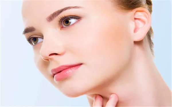 自体脂肪填充鼻唇沟怎么样