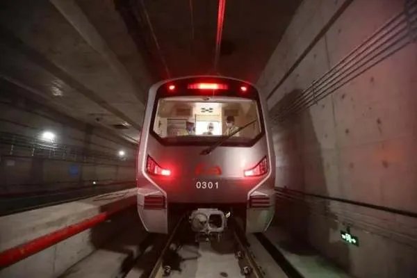 郑州在建的一条地铁线,长多少呢?何时投用呢?