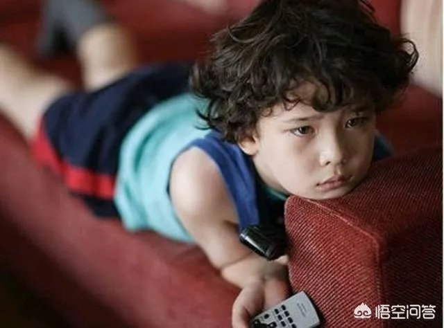 南京一位小学生一年被妈妈说了1万个“笨”，无奈地写了篇作文，你怎么看？