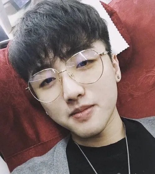 评价一下icon谢天宇是不是富二代？