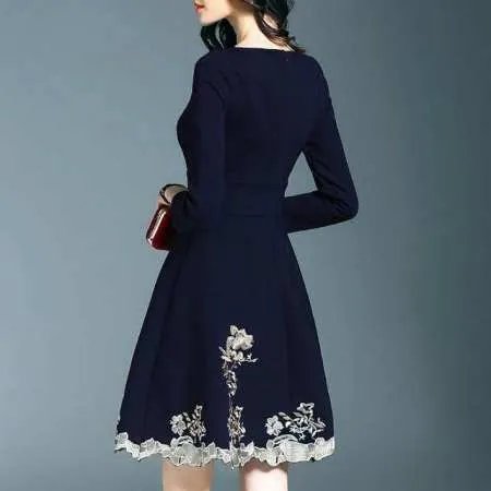 秋冬女生连衣裙该怎么穿好看？