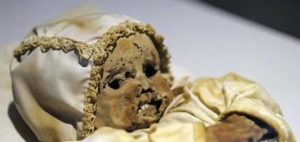 考古发现3大洲都有巨人骸骨，远古巨人真的存在吗？