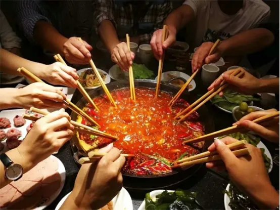 火锅底料十大名牌里面，九宫格重庆老火锅加盟哪个最靠谱？