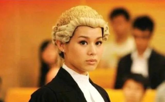 袁立经历的事实，和电视上呈现的有多大出入？