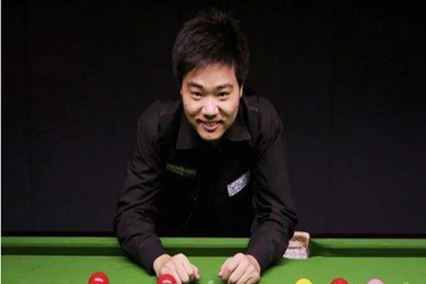 丁俊晖与“富二代”妻子张元元究竟有着怎样的爱情故事?