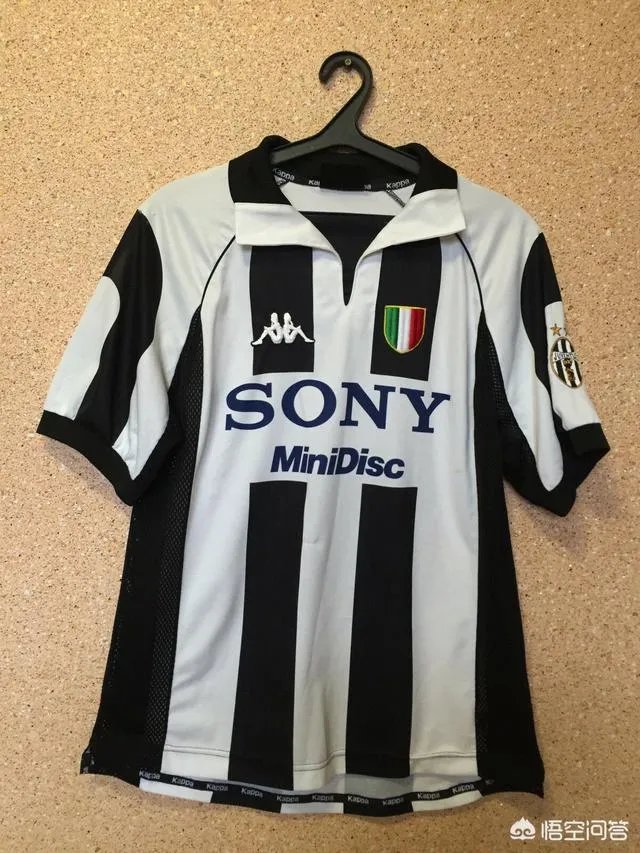 最好看的足球队服十大