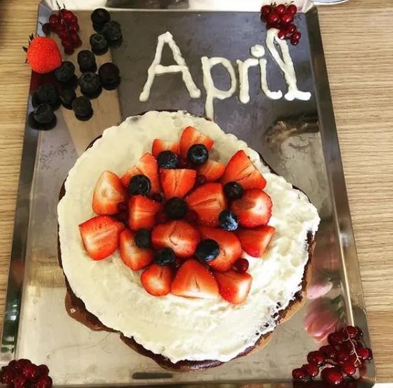 赵薇是如何为女儿过生日的？