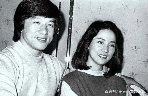 林凤娇深爱成龙这么多年,背后为何全是泪水?