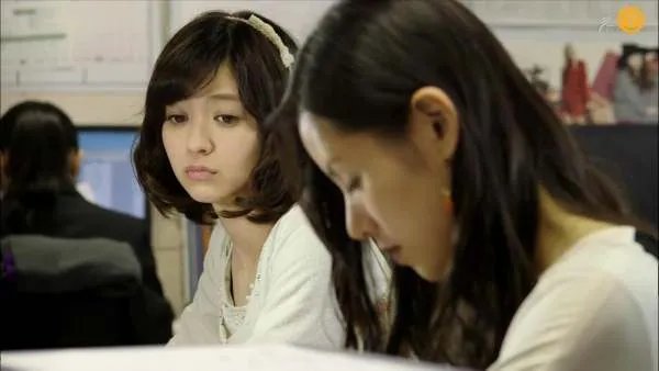 同食共寝住一起的角色介绍