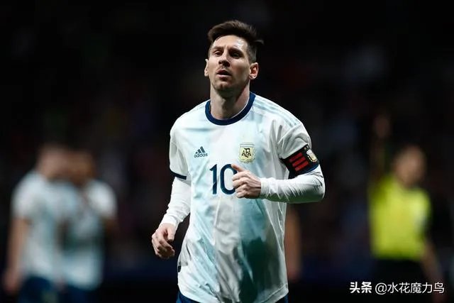 你们觉得美洲杯季军争夺战中梅西的红牌冤不冤？