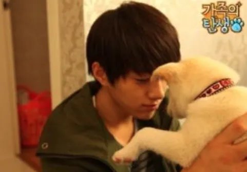 infinite家族的诞生图片 成员发生争执用喝酒化解