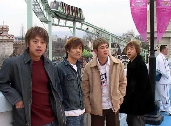 张晋佑韩国女友照片大揭秘 据说有黑社会背景