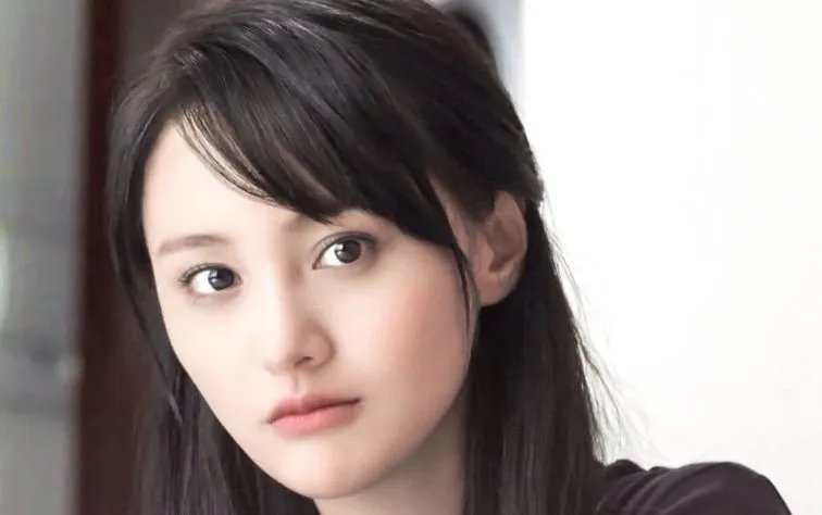 新进展！郑爽被曝已与孩子通视频，第一句话便落泪，你知道她说了什么吗？