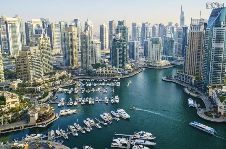 迪拜帆船酒店价格表 帆船酒店一晚多少钱