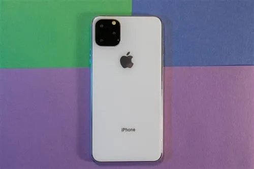 iPhone12首批货已售罄，为何人们嘴上说不买却买了？