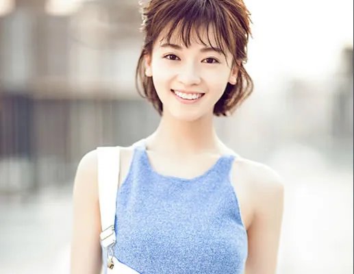 吴谨言艺考旧照：漂亮皮肤白（图）