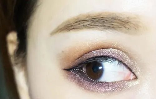 烟熏妆的画法介绍 画烟熏妆有哪些注意事项
