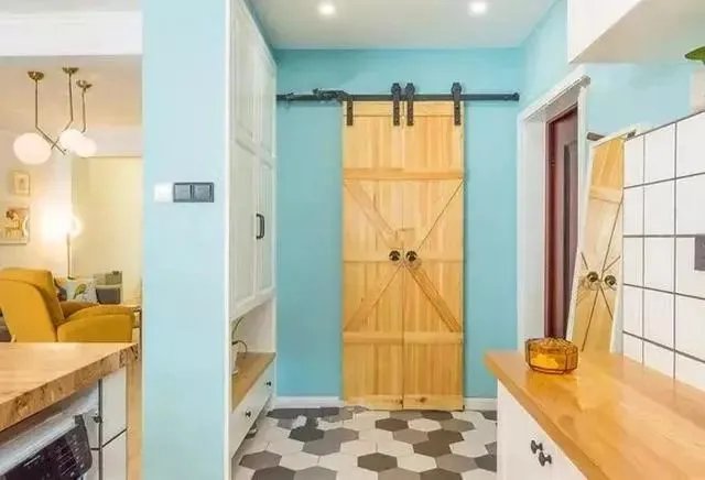 不管户型如何,都该有个漂亮又实用的玄关鞋柜,最好是多功能型的!