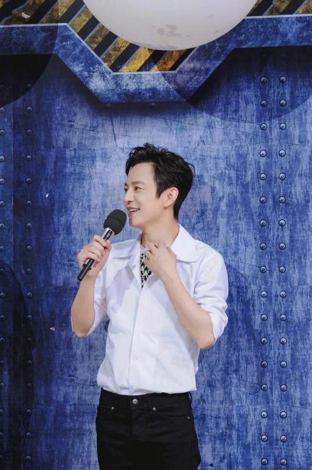 何炅老师都做过哪些替人解难的事情？