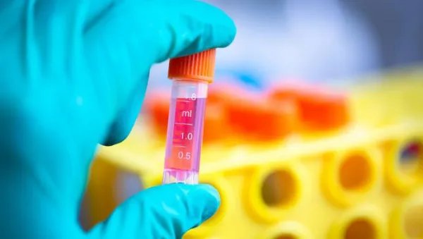 上海1阳性人员为逃管控翻墙外出被立案，他给当地抗击疫情带来了哪些麻烦？