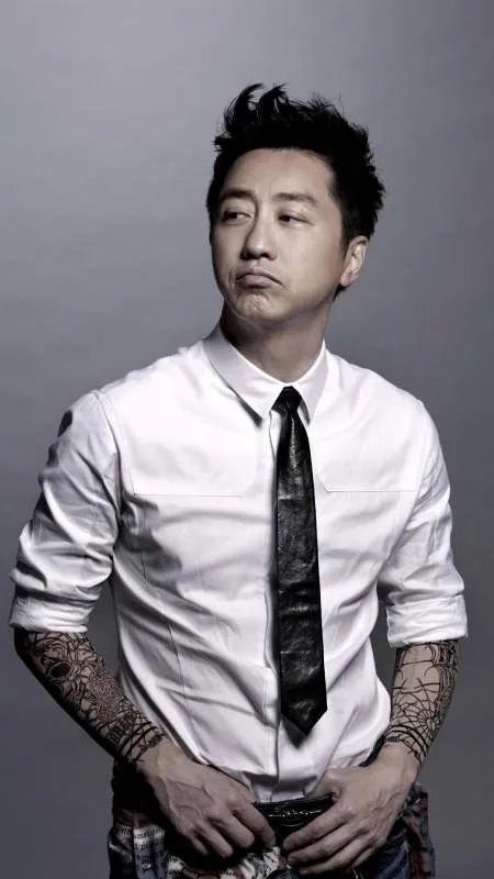 天王歌手庾澄庆，痴恋伊能静22年却离婚，当年两人离婚真相是什么？