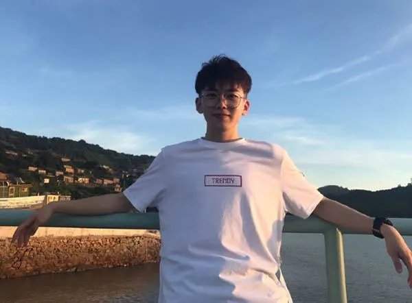 费启鸣上快本，费启鸣是怎么走红的？