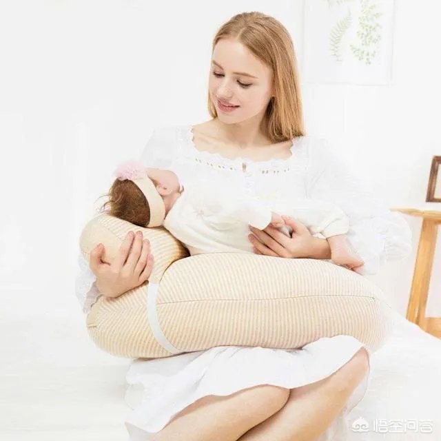 三个月宝宝应该如何喂养？