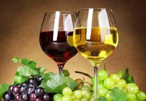白干葡萄酒和红干葡萄酒的区别