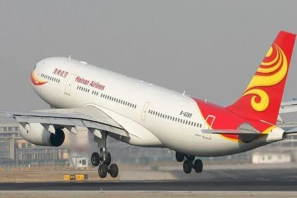 深航客机遇紧急情况骤降近6千米，深航客机安全返航了吗？